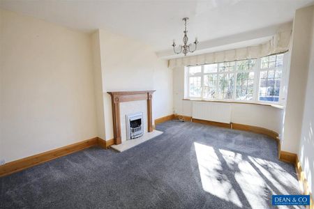 4 bedroom semi-detached bungalow to rent - Photo 2