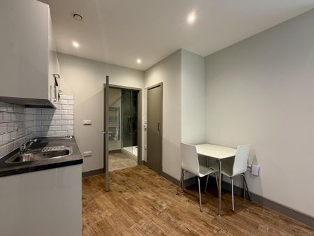 Studio to rent - Photo 5