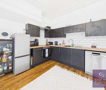 Cranley Gardens, London, - Pet Friendly, N13 - Photo 5