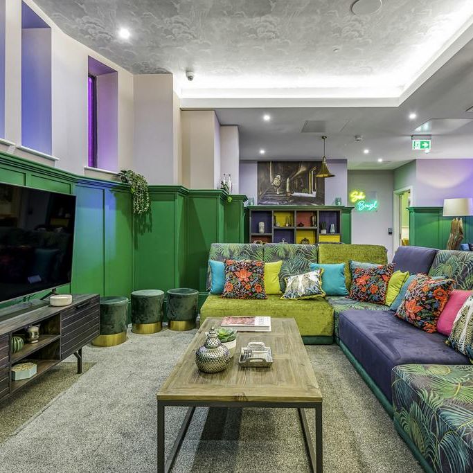 1 bedroom private hall to rent - Photo 1