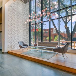 1 Bedroom - 7407 Rue Mountain-Sights, Montréal - Photo 2