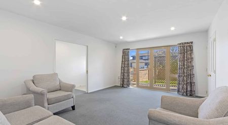 Three Bedroom Home In Casebrook! - Photo 5
