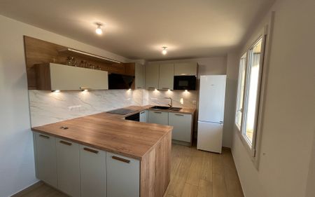 Appartement à louer 2 pièces • 52,60 m2 Toulon - Photo 3