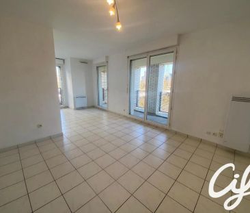 Appartement T3 NANTES Champ de Mars - 62.62 m2 897 Euros - Photo 1