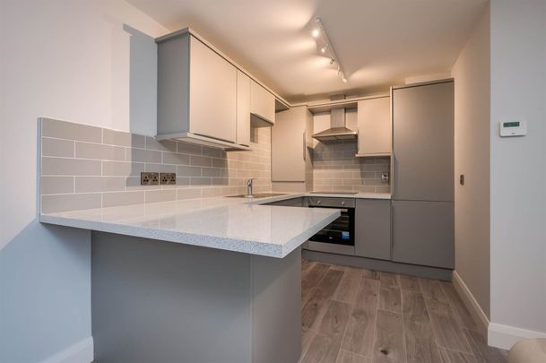 Apt 3 41 Wellington Park, BELFAST, BT9 6DN - Photo 1