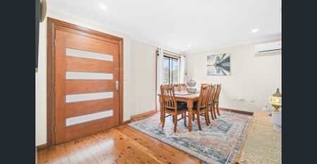 Spacious Family Home! - Photo 4