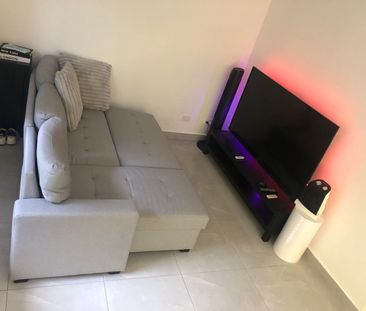 2 Bedroom Apartment for rent at Wiley Park !!!!! - Photo 1