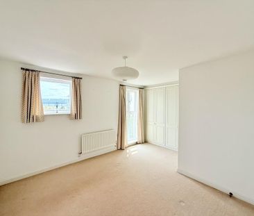 4 bedroom townhouse to rent - Photo 3