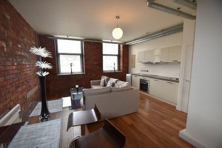 One Bedroom Apartment - Photo 3
