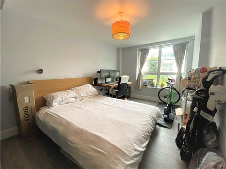 Alum Grange, 1 Burnaby Road, Bournemouth, Dorset, BH4 - Photo 2