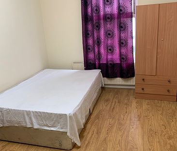 Room in a Shared Flat, Salford, M7 - Photo 6