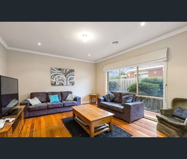 22 Howard Street, Altona Meadows, Vic 3028 - Photo 6
