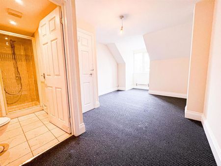 4 bedroom terraced house to rent - Photo 4