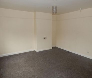 2 bedroom semi-detached house to rent - Photo 3