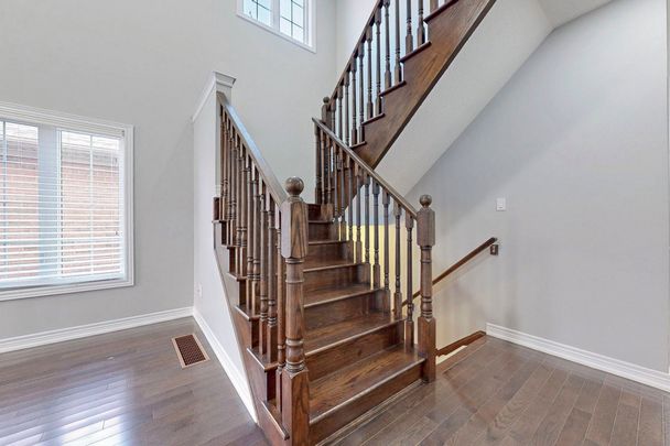 For Lease - 9 Lobelia Street, Brampton, Ontario - Photo 1