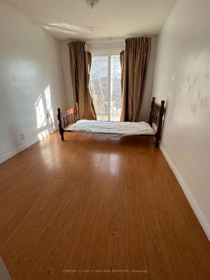 For Lease - 74 glendower Circuit Unit# LOWER, Toronto, Ontario - Photo 1