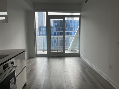 For Lease - 230 Simcoe Street Unit# 2115, Toronto, Ontario - Photo 4