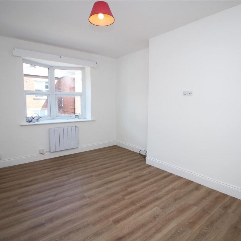 1 bedroom Flat to rent in Tankerville Place, Jesmond, Newcastle Upon Tyne - Photo 1