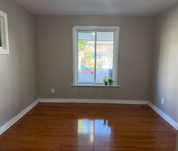 For Lease - 5006 Willmott Street Unit# Main Floor, Niagara Falls, O... - Photo 6