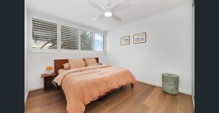 Walk to the Beach, Bright & Spacious 3-Bedroom Apartment in Maroubra - Photo 2