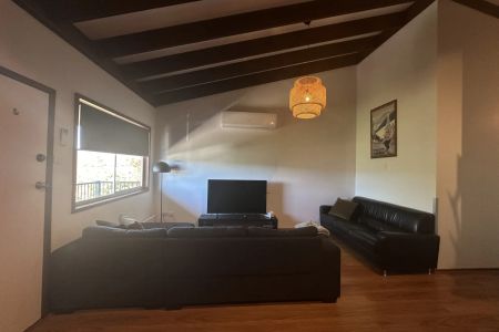 3 Bedroom Unit - $600/week - 12 month lease - Photo 3