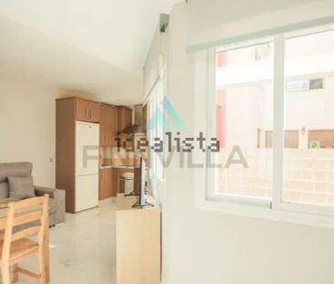 Alquiler de piso en Calle Medina - Photo 1