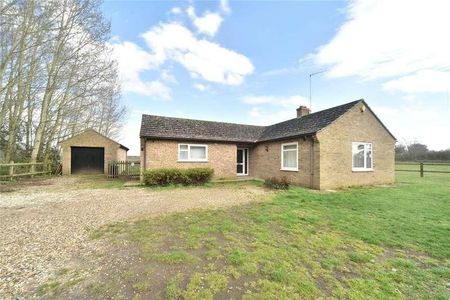 Wildmere Lodge Bungalow, Wildmere Lane, Holywell Row, Suffolk, IP28 - Photo 4