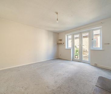 2 bedroom semi-detached house to rent - Photo 2