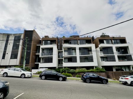 1 bed 1 bath - Photo 2