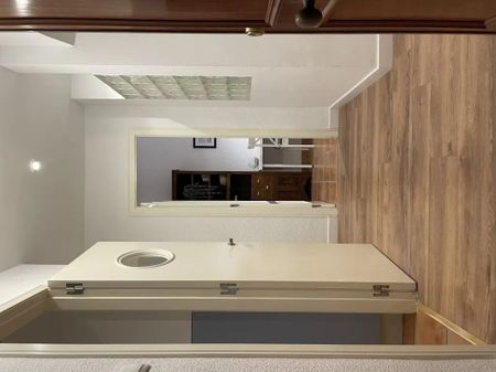 Plaza Pintor Anglada, Valencia, Valencian Community 46022 - Photo 3