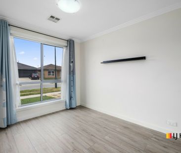 Fabulous 3 Bedroom Home With Solar Power - Photo 3