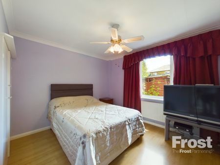 Chertsey Road, Ashford, Surrey,TW15 - Photo 3