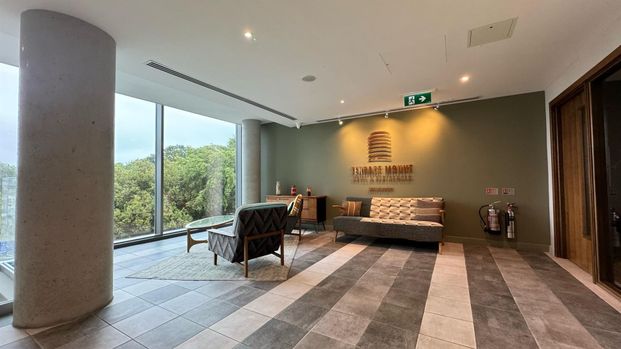 2 Bedroom Apartment - Photo 1