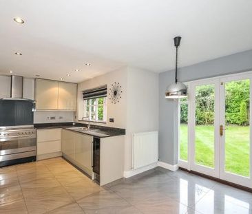 5 bedroom detached house to rent - Photo 4