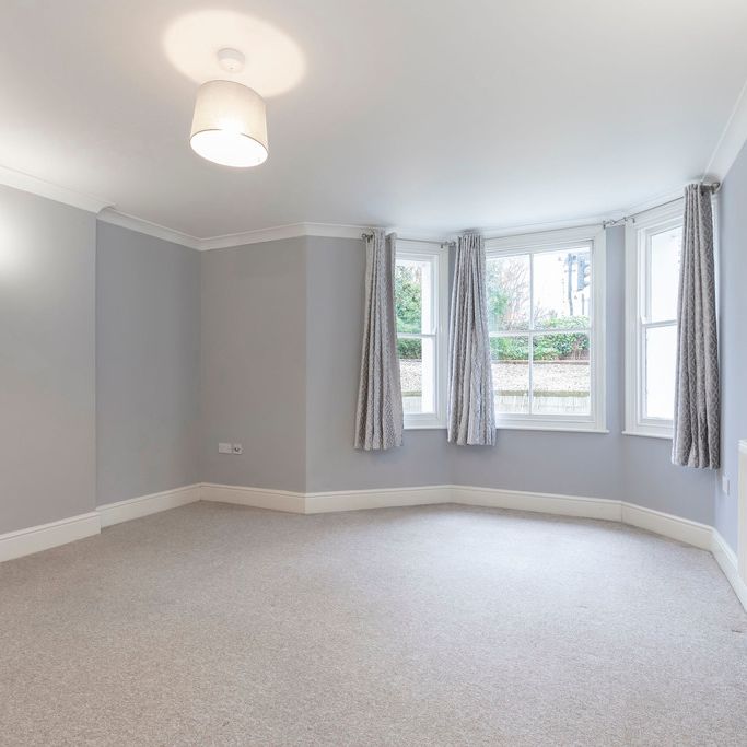 Moorend Park Road, Cheltenham GL53 0GB - Photo 1