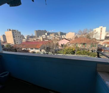Location Appartement 3 pièces 54m² MARSEILLE 5ème - Photo 5