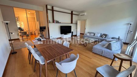 Quadrilocale buono stato, quarto piano, Palestro, Milano - Photo 4