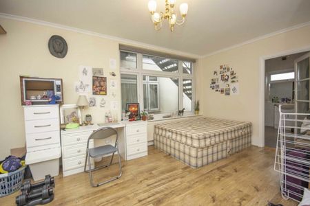 Wykeham Road, NW4, London - Photo 3