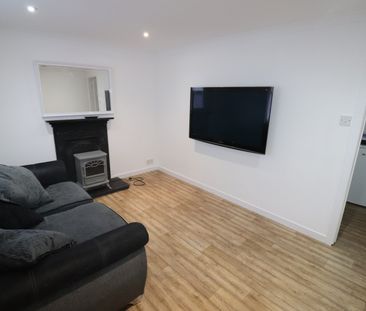 1 bedroom terraced house to rent - Photo 2