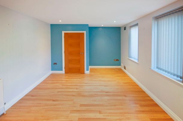 Thornbury, Bristol, Gloucestershire, BS35 2BS - Photo 1