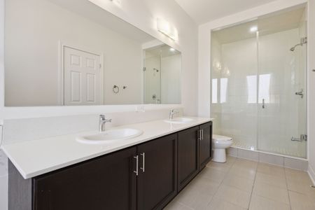 For Lease - 174 Mumbai Drive, Markham, Ontario - Photo 5