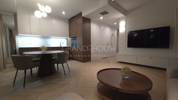 Wyjątkowy apartament w SkyGarden – pierwszy najem - Фото 1