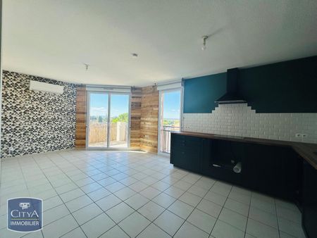 Location Appartement 3 pièces 52m² CARPENTRAS 84200 - Photo 2