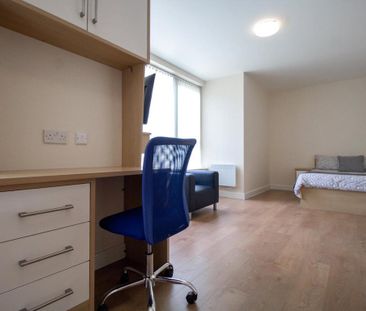 Studio to rent - Photo 4