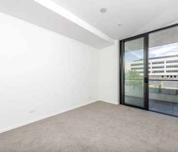 Two-Bedroom Apartment with Stunning Views - Photo 1