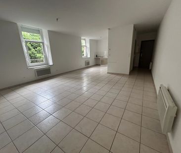 Location Appartement 2 pièces 50 m2 à Saint-Dié-des-Vosges - Photo 2