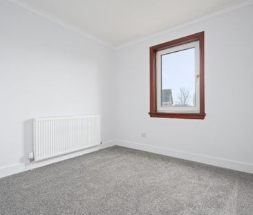 3 bedroom detached house to rent - Photo 6