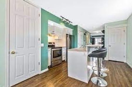 Move-In Ready 2-Bedroom Townhouse in the Heart of Downtown Okotoks - Photo 3