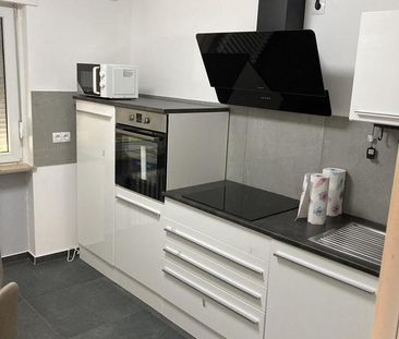 Vollmöbliertes WG-geeignete 2-Zi-Wohg in zentraler Lage Frankfurt –... - Foto 1
