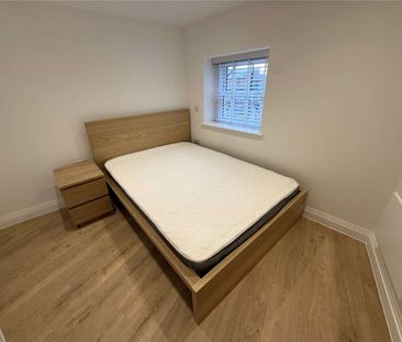 A newly converted 1 bedroom apartment to rent at Market Place in th... - Photo 2